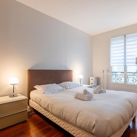 Veeve - Pompidou Hideaway Apartment Paris Bagian luar foto