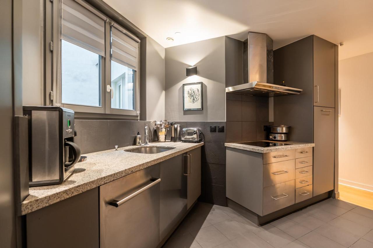 Veeve - Pompidou Hideaway Apartment Paris Bagian luar foto